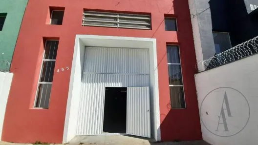 Galpão/Depósito/Armazém para venda ou aluguel, 305m² no Jardim Piazza di Roma, Sorocaba