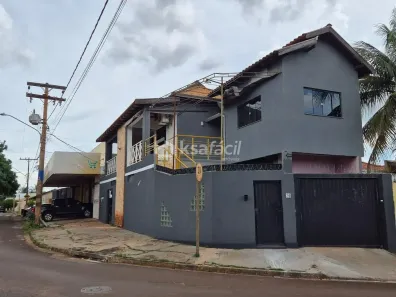 Sobrado com 4 Quartos para alugar, 400m² no Residencial Betaville, Campo Grande