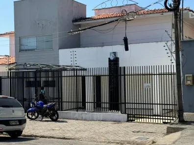 Sala Comercial com 14 Quartos para alugar, 1600m² no Calhau, São Luís