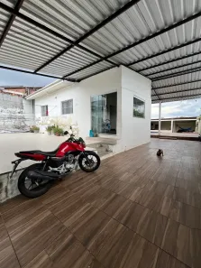 Casa com 4 Quartos à venda, 450m² no Planalto, Manaus