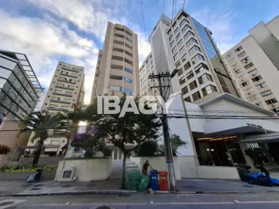 Apartamento com 2 Quartos para alugar, 61m² no Centro, Florianópolis
