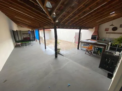 Casa com 1 Quarto à venda, 320m² no Vila Ivan, Jaú