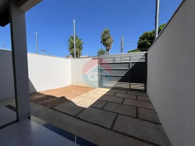 Casa com 3 Quartos para alugar, 103m² no Centro-Sul, Várzea Grande