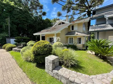Casa com 3 Quartos à venda, 137m² no Centro, Gramado