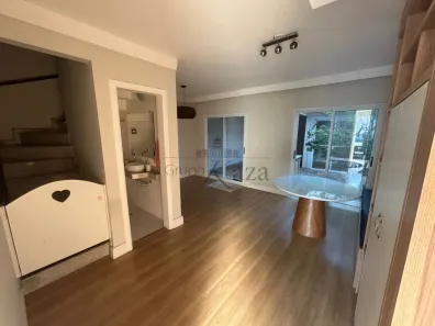 Casa de Condomínio com 3 Quartos à venda, 100m² no Condomínio Residence Club, Jacareí