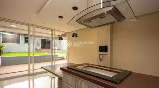 Casa com 4 Quartos à venda, 200m² no Vila Ipiranga, Porto Alegre