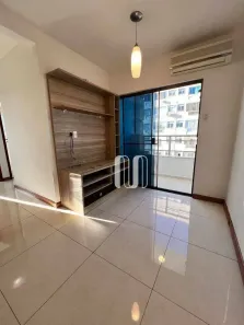 Apartamento com 3 Quartos para alugar, 65m² no Granja dos Cavaleiros, Macaé