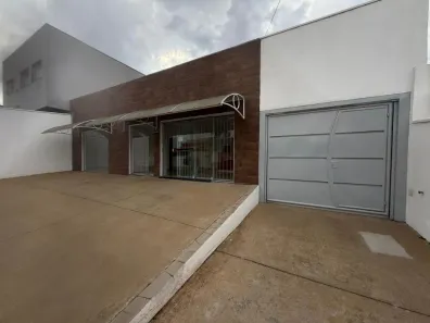 Casa com 3 Quartos para venda ou aluguel, 217m² no Parque Novo Mundo, Americana