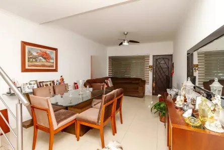 Casa com 3 Quartos à venda, 154m² no Jardim Aeroporto, São Paulo