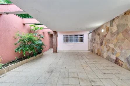Sobrado com 4 Quartos à venda, 300m² no Interlagos, São Paulo