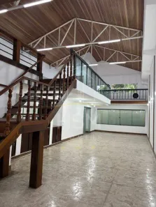 Ponto Comercial para alugar, 277m² no Jardim, Santo André