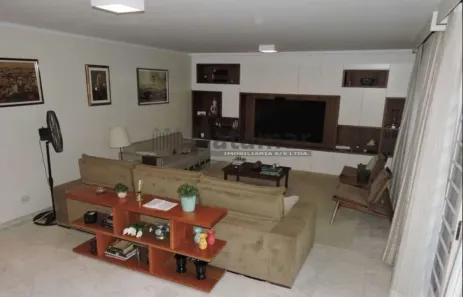 Sobrado com 4 Quartos à venda, 450m² no Caxingui, São Paulo
