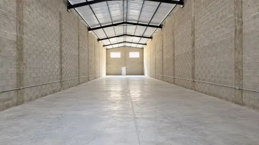 Galpão/Depósito/Armazém para alugar, 300m² no Vila Marari, São Paulo