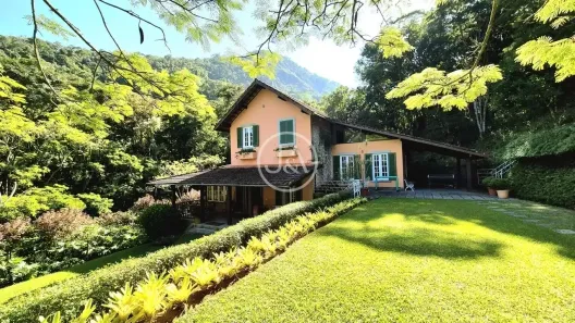 Casa com 5 Quartos à venda, 400m² no Araras, Petrópolis