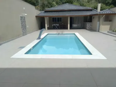 Casa com 3 Quartos à venda, 500m² no Centro, Paraibuna