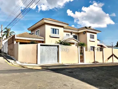 Casa com 4 Quartos à venda, 300m² no Orfãs, Ponta Grossa
