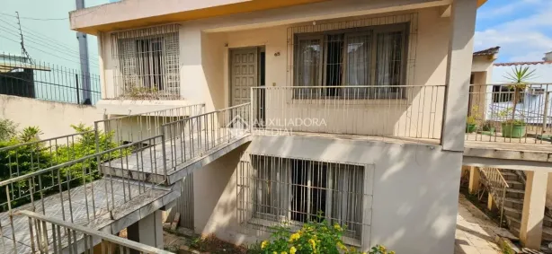 Casa com 5 Quartos à venda, 216m² no Jardim do Salso, Porto Alegre