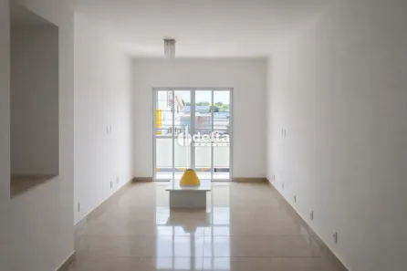 Ponto Comercial com 3 Quartos à venda, 400m² no São Jorge, Uberlândia