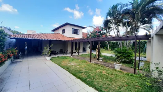 Casa com 8 Quartos à venda, 500m² no Candelária, Natal