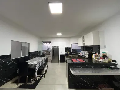 Casa com 3 Quartos à venda, 196m² no Granada, Uberlândia