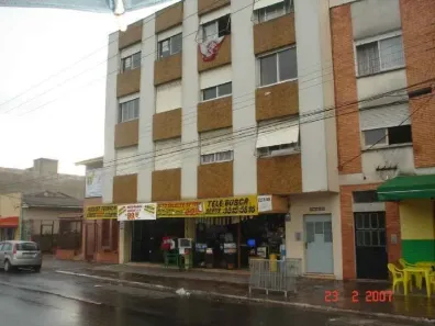 Apartamento com 2 Quartos para alugar, 75m² no Partenon, Porto Alegre