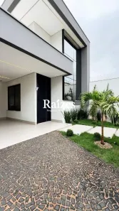 Casa com 3 Quartos à venda, 202m² no Novo Mundo, Uberlândia