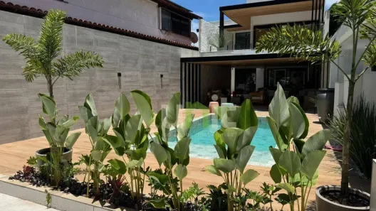 Casa com 3 Quartos à venda, 600m² no Itaipu, Niterói