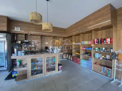 Ponto Comercial para alugar, 271m² no Recanto do Itambé, Franca