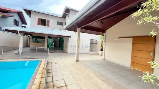 Sobrado com 4 Quartos para alugar, 350m² no Condomínio Village Taubaté, Taubaté