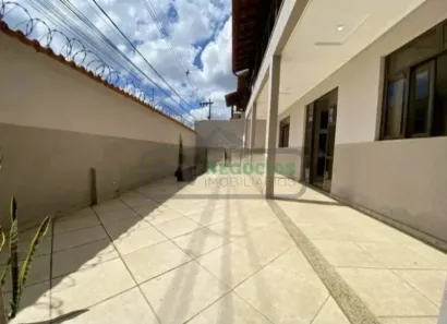 Casa com 4 Quartos à venda, 150m² no São Pedro, Juiz de Fora