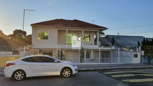 Casa com 4 Quartos para alugar, 200m² no Serraria, São José