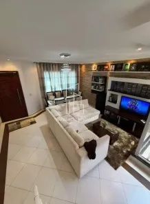 Sobrado com 3 Quartos à venda, 218m² no Jardim das Maravilhas, Santo André