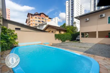 Imóvel Comercial com 3 Quartos à venda, 400m² no Vila Nova, Blumenau