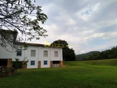 Fazenda/Sítio com 6 Quartos à venda, 10m² no Centro, Pindamonhangaba
