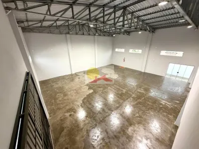 Galpão/Depósito/Armazém para alugar, 428m² no Iririú, Joinville