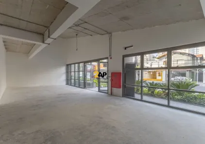 Ponto Comercial para alugar, 390m² no Campo Belo, São Paulo
