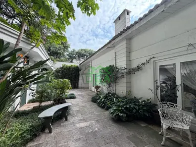 Casa com 5 Quartos à venda, 358m² no Vila Madalena, São Paulo