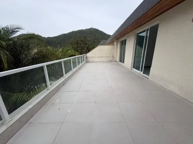 Cobertura com 4 Quartos à venda, 195m² no Itaipava, Petrópolis