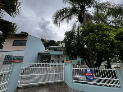 Casa com 2 Quartos para alugar, 160m² no São Pedro, Brusque