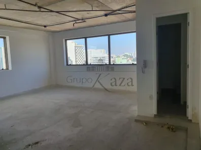 Sala Comercial à venda, 35m² no Jardim Oswaldo Cruz, São José dos Campos