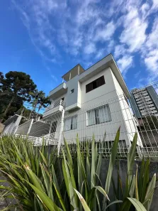 Casa com 3 Quartos à venda, 165m² no Centro, Criciúma