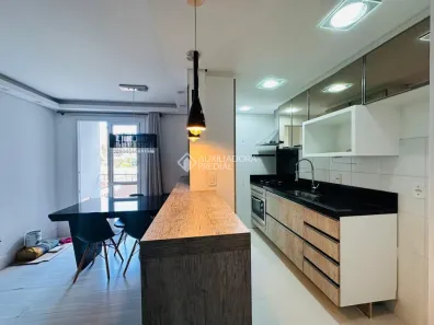 Apartamento com 2 Quartos para alugar, 57m² no Vila Nova, Novo Hamburgo