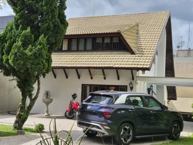 Casa com 4 Quartos à venda, 400m² no Portão, Curitiba