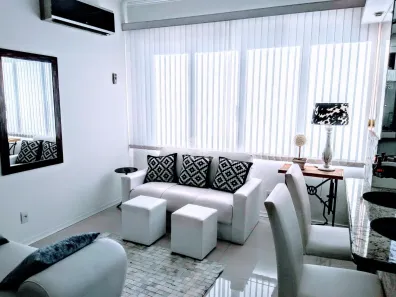 Kitnet com 1 Quarto à venda, 32m² no Centro Histórico, Porto Alegre