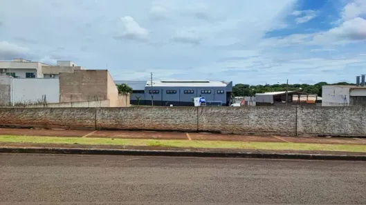 Lote/Terreno à venda, 1351m² no Jardim São Silvestre, Maringá