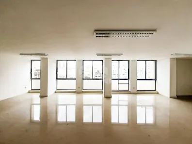 Ponto Comercial para alugar, 83m² no Floresta, Porto Alegre