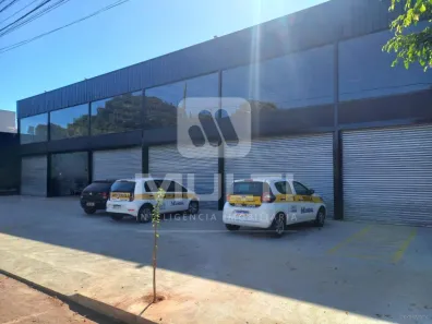 Casa com 1 Quarto para alugar, 400m² no Planalto, Uberlândia