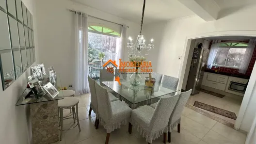 Sobrado com 3 Quartos à venda, 138m² no Jardim Vila Galvão, Guarulhos