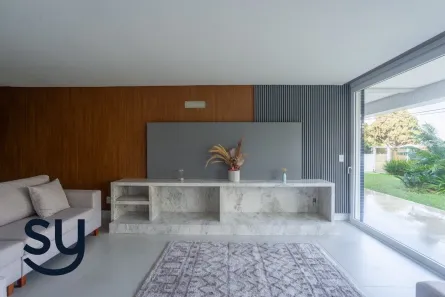 Apartamento com 3 Quartos para venda ou aluguel, 181m² no Vila Assunção, Porto Alegre