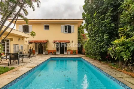 Casa com 4 Quartos à venda, 330m² no Caxingui, São Paulo